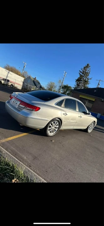 2006 Hyundai Azera - Image 2 of 10