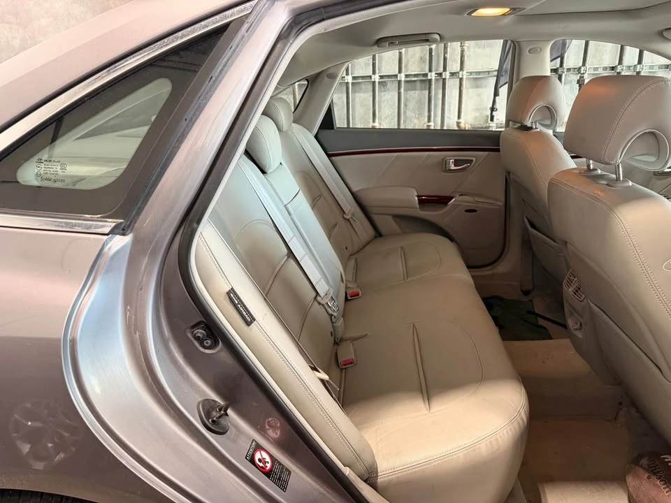 2006 Hyundai Azera - Image 7 of 7