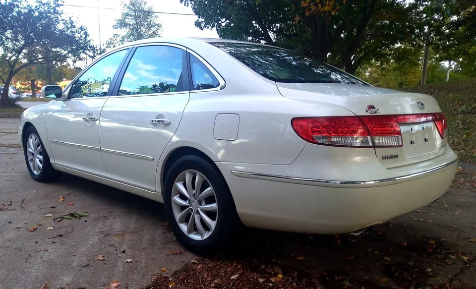 2006 Hyundai Azera - Image 5 of 13