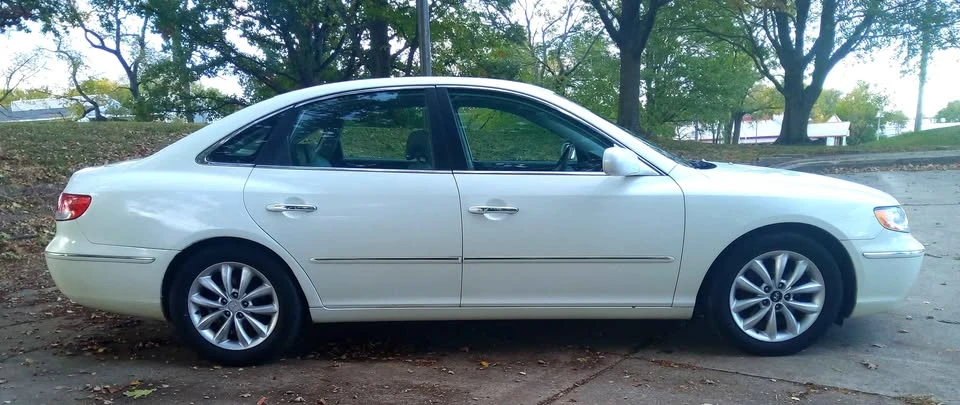 2006 Hyundai Azera - Image 4 of 13