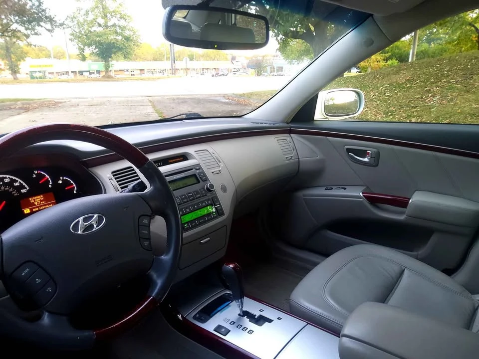 2006 Hyundai Azera - Image 12 of 13