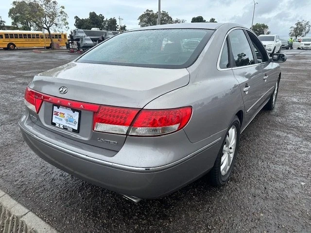 2006 Hyundai Azera - Image 8 of 18