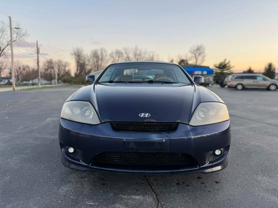 2006 Hyundai Tiburon - Image 2 of 18
