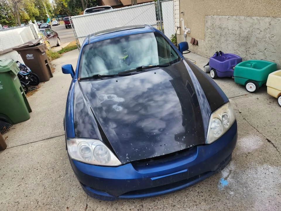 2006 Hyundai Tiburon - Image 2 of 3