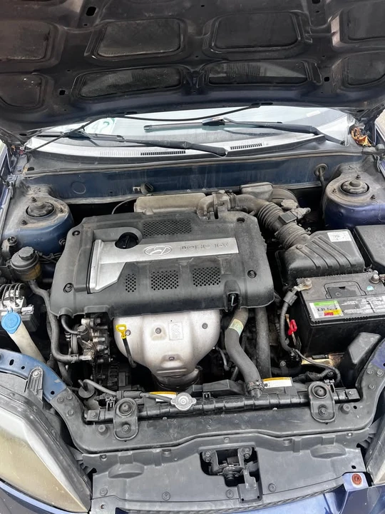 2006 Hyundai Tiburon - Image 5 of 9