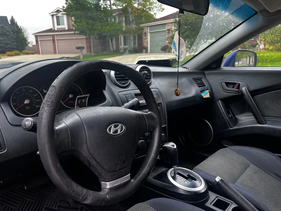 2006 Hyundai Tiburon - Image 6 of 9