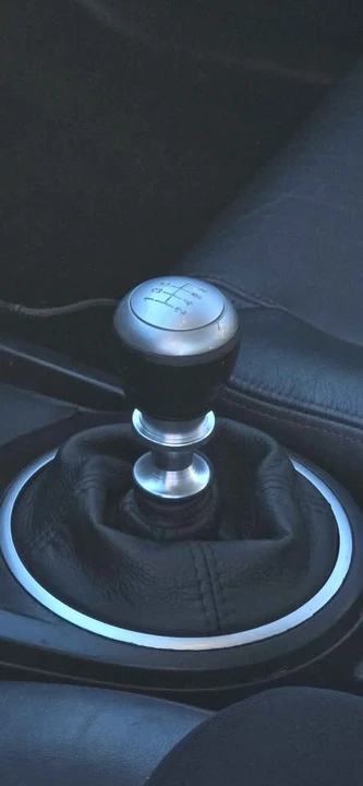 2006 Hyundai Tiburon - Image 2 of 20