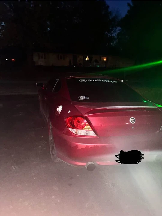 2006 Hyundai Tiburon - Image 2 of 7