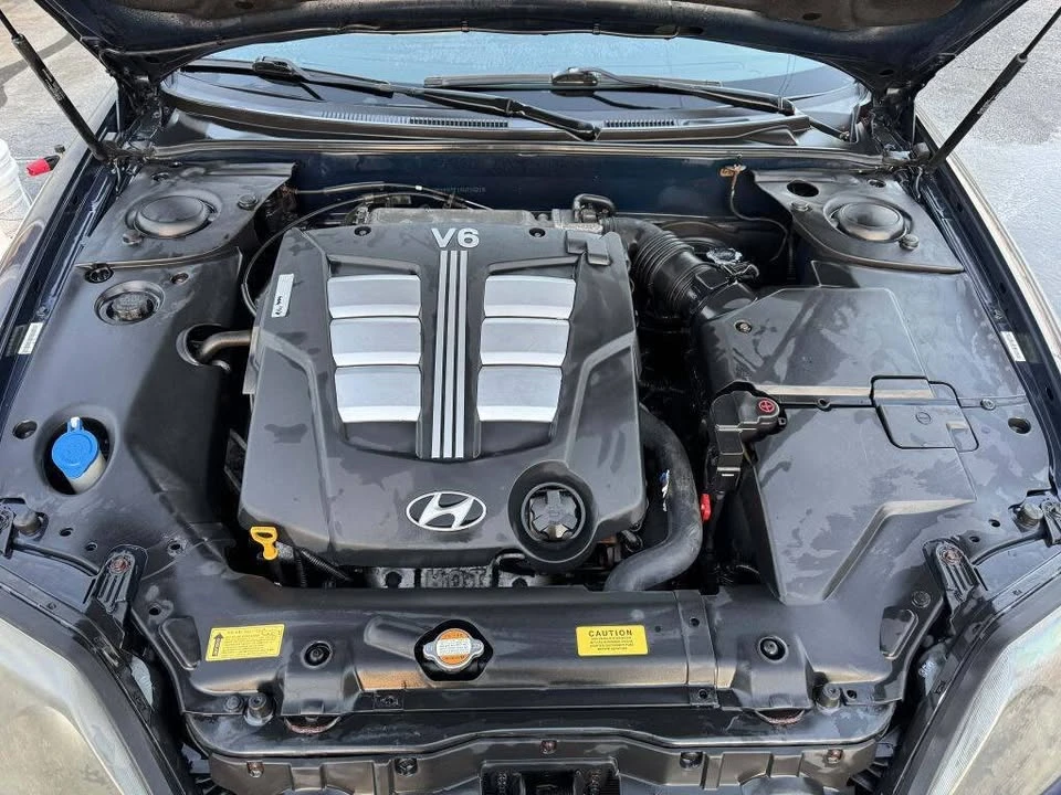 2006 Hyundai Tiburon - Image 17 of 18