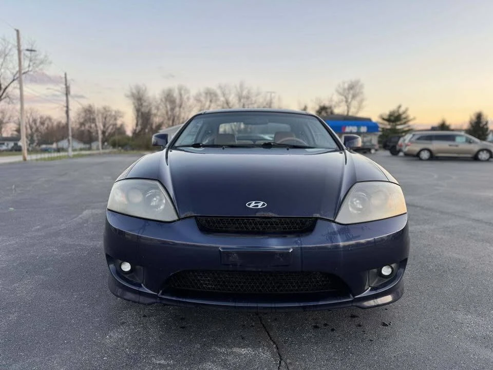 2006 Hyundai Tiburon - Image 2 of 18