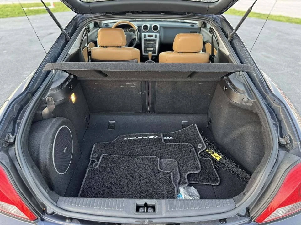 2006 Hyundai Tiburon - Image 11 of 18