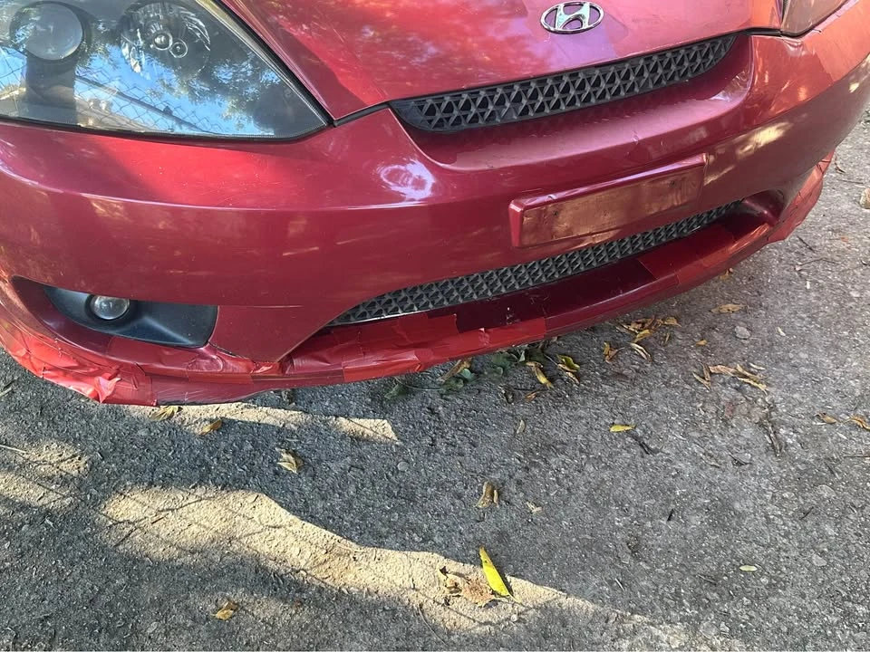 2006 Hyundai Tiburon - Image 3 of 7