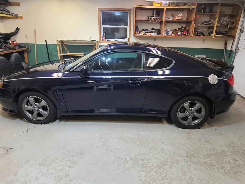2006 Hyundai Tiburon - Image 3 of 4