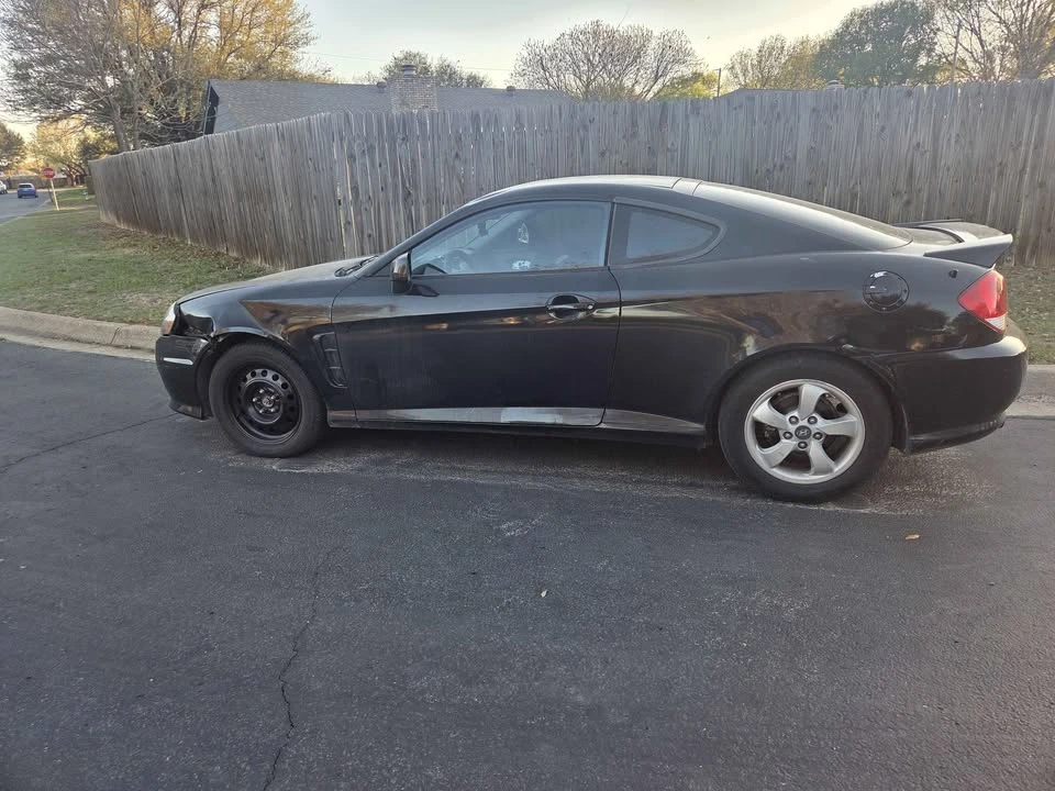 2006 Hyundai Tiburon - Image 11 of 11