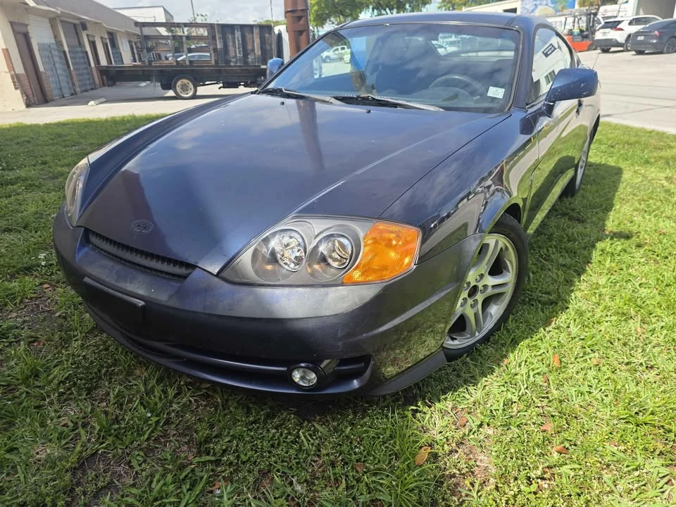 2006 Hyundai Tiburon - Image 3 of 19