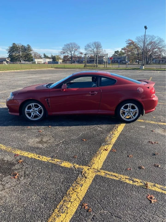 2006 Hyundai Tiburon - Image 6 of 15