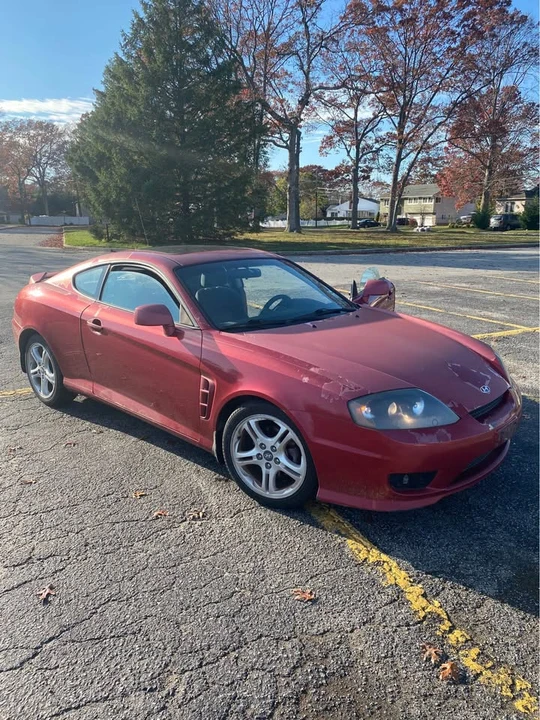 2006 Hyundai Tiburon - Image 9 of 15