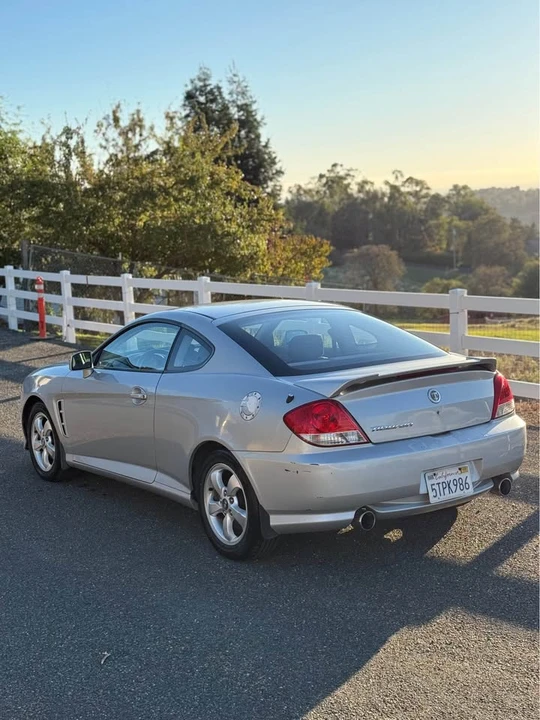 2006 Hyundai Tiburon - Image 3 of 13