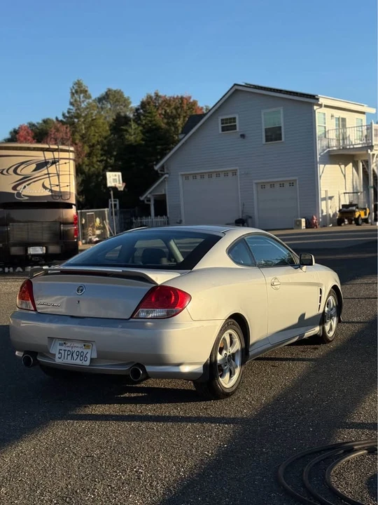 2006 Hyundai Tiburon - Image 4 of 13