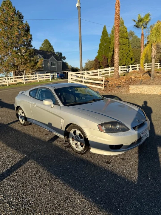 2006 Hyundai Tiburon - Image 7 of 13