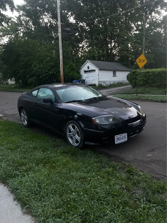 2006 Hyundai Tiburon - Image 4 of 7