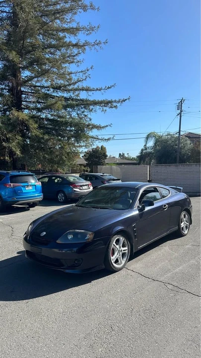 2006 Hyundai Tiburon - Image 5 of 8
