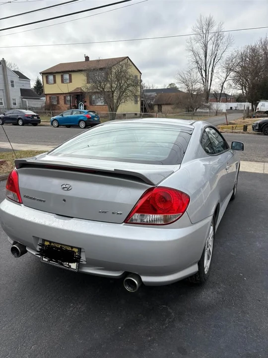 2006 Hyundai Tiburon - Image 7 of 7