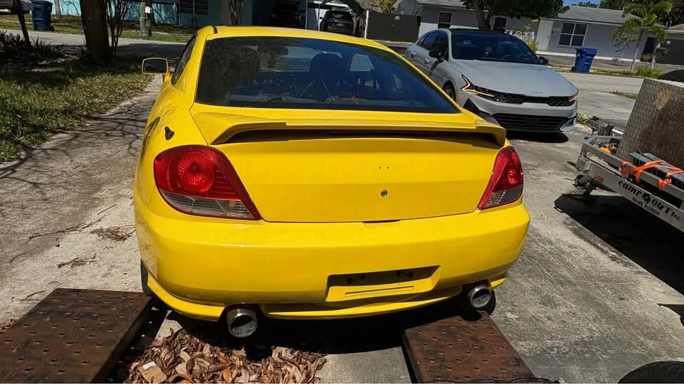 2006 Hyundai Tiburon - Image 5 of 5