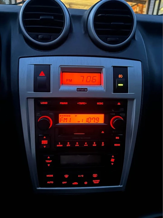 2006 Hyundai Tiburon - Image 10 of 20
