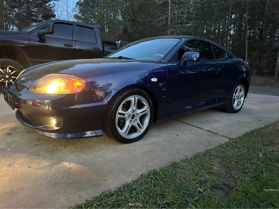 2006 Hyundai Tiburon - Image 11 of 20