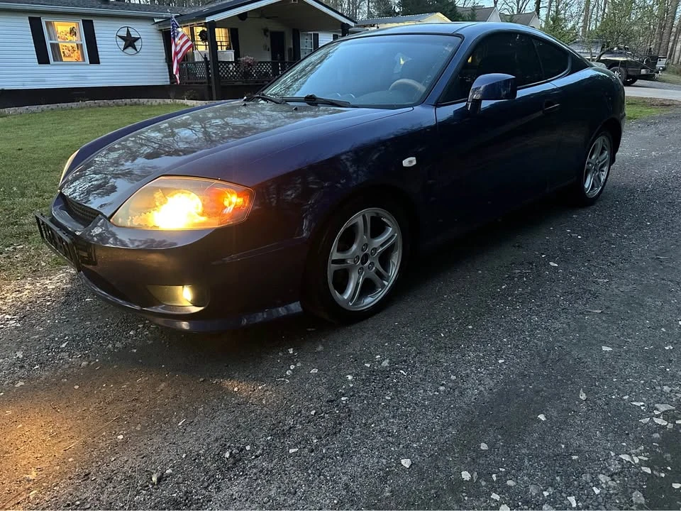 2006 Hyundai Tiburon - Image 16 of 20