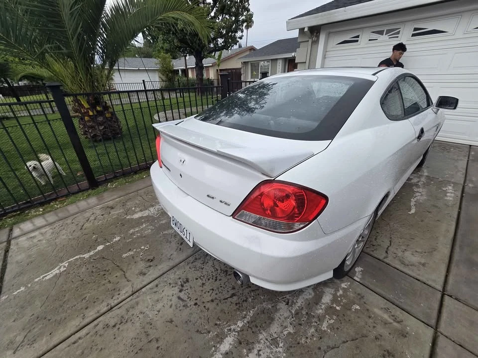 2006 Hyundai Tiburon - Image 17 of 20
