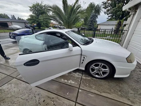 2006 Hyundai Tiburon GT Limited Hatchback Coupe