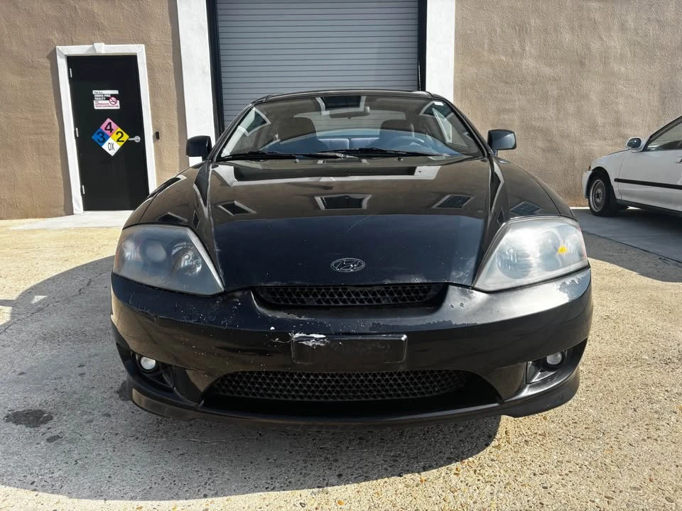 2006 Hyundai Tiburon - Image 9 of 13