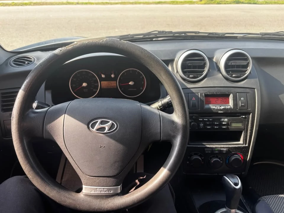 2006 Hyundai Tiburon - Image 13 of 13