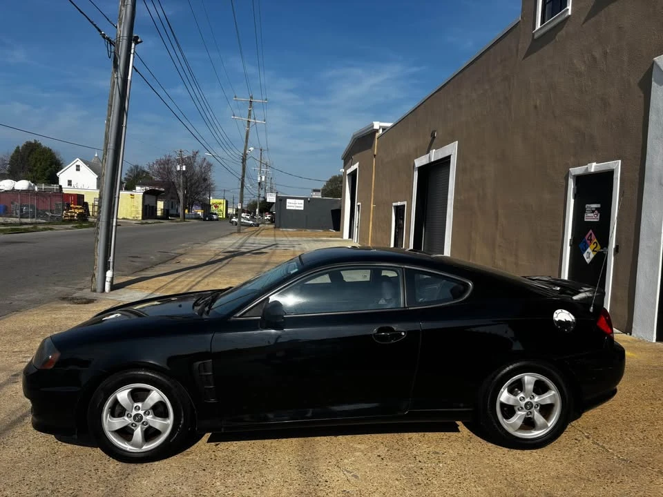 2006 Hyundai Tiburon - Image 3 of 13