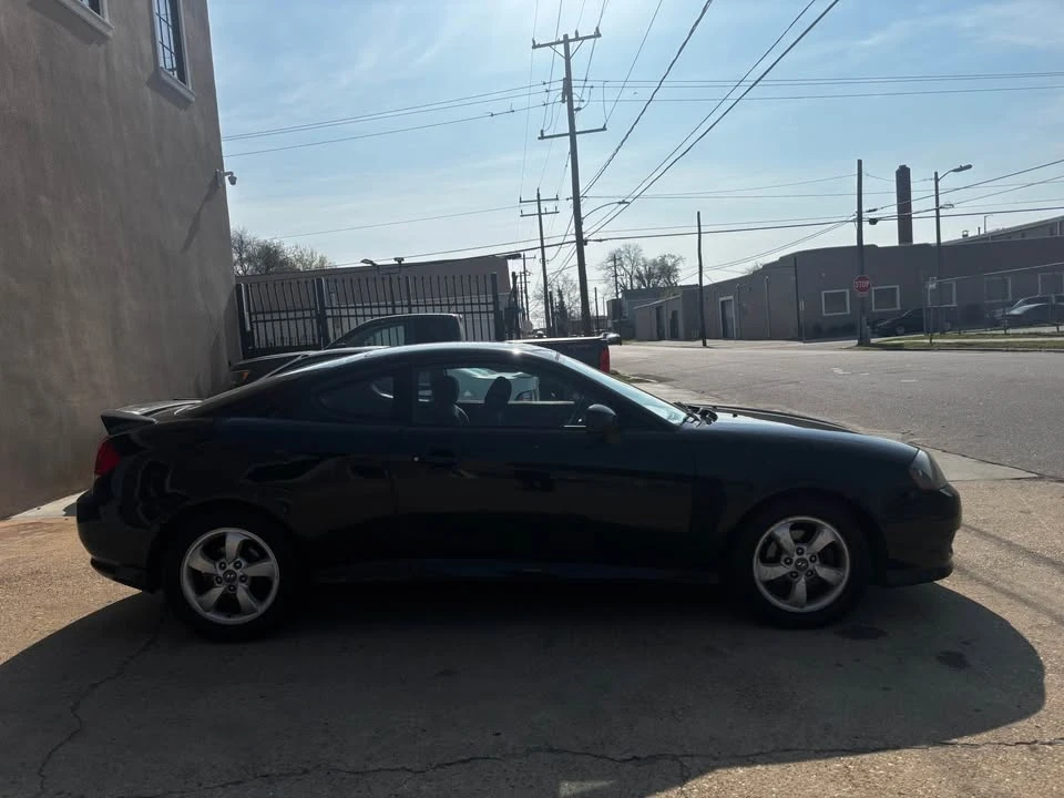 2006 Hyundai Tiburon - Image 7 of 13