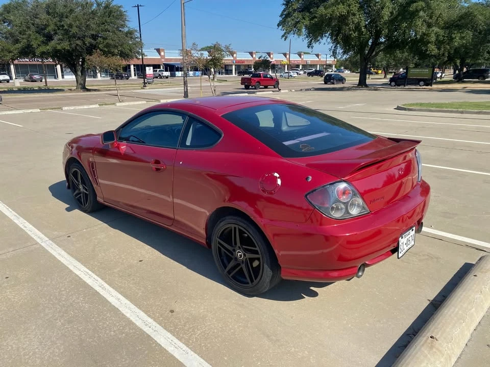 2006 Hyundai Tiburon - Image 2 of 20
