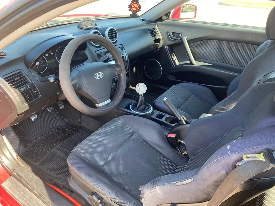 2006 Hyundai Tiburon - Image 7 of 20