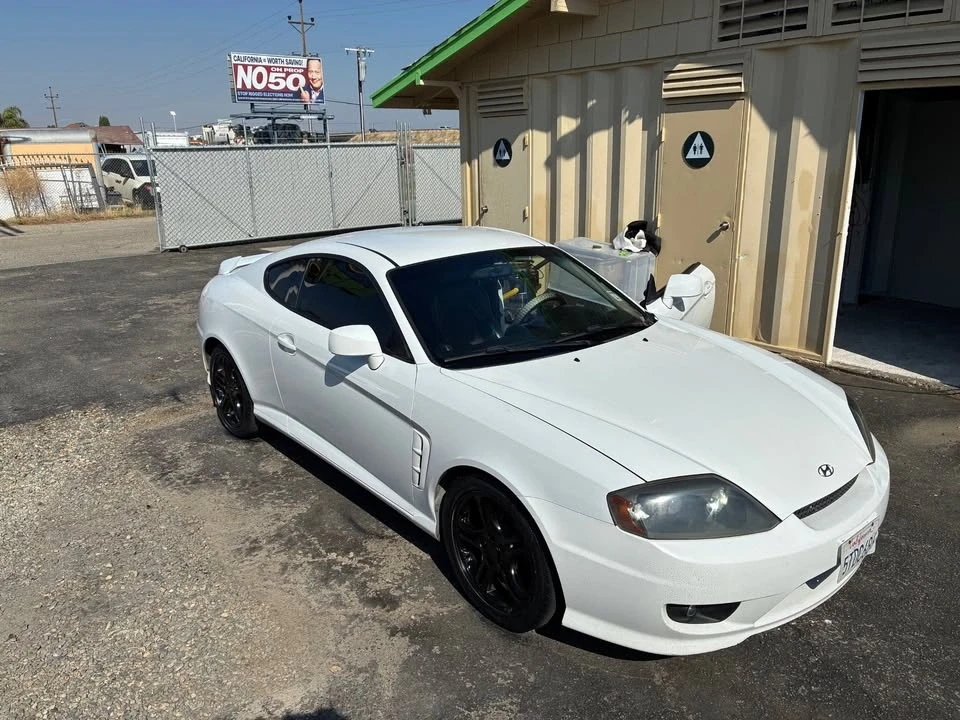 2006 Hyundai Tiburon - Image 3 of 20