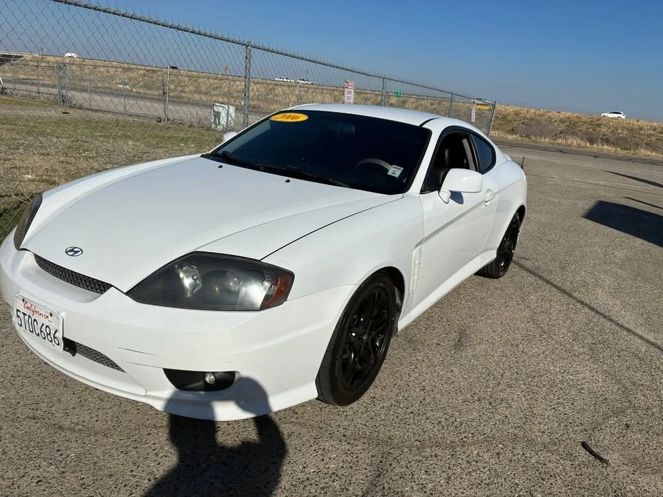 2006 Hyundai Tiburon - Image 12 of 20