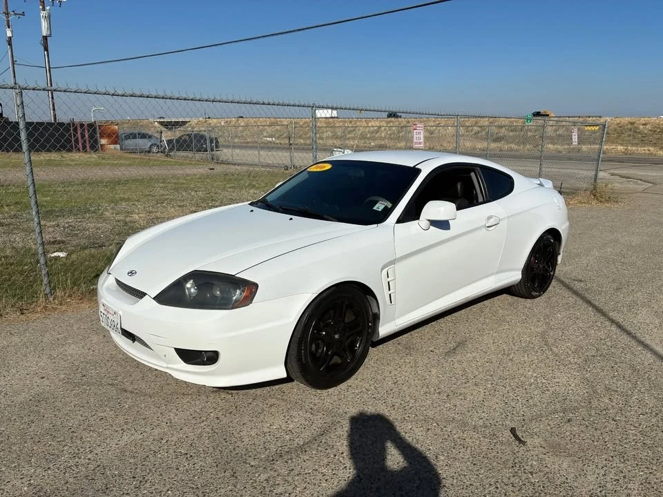 2006 Hyundai Tiburon - Image 11 of 20