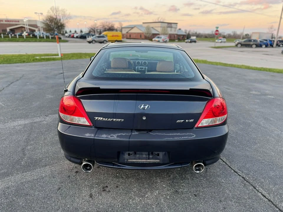 2006 Hyundai Tiburon - Image 7 of 18