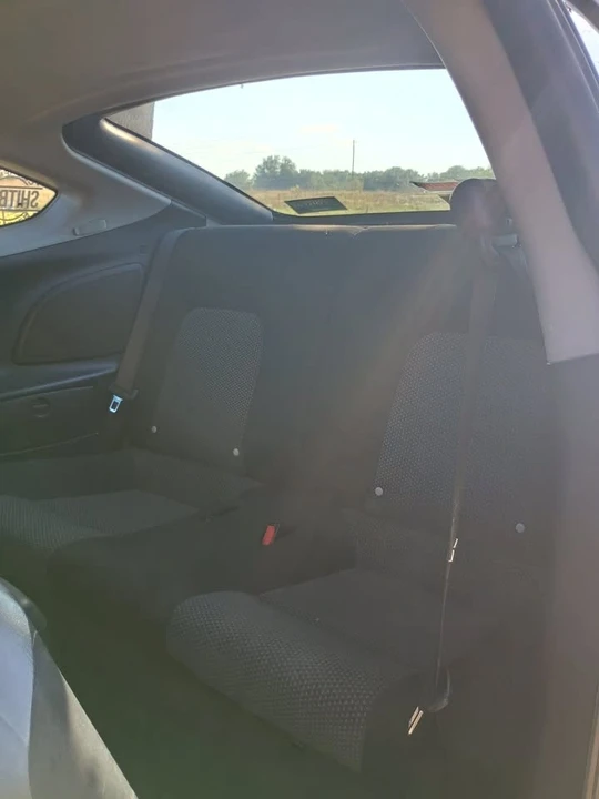 2006 Hyundai Tiburon - Image 3 of 8