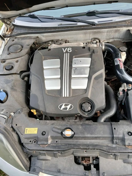2006 Hyundai Tiburon - Image 4 of 9