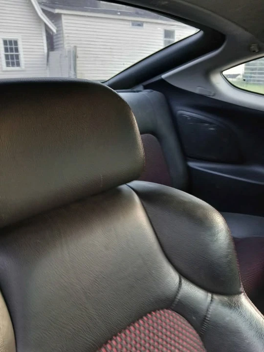 2006 Hyundai Tiburon - Image 8 of 9