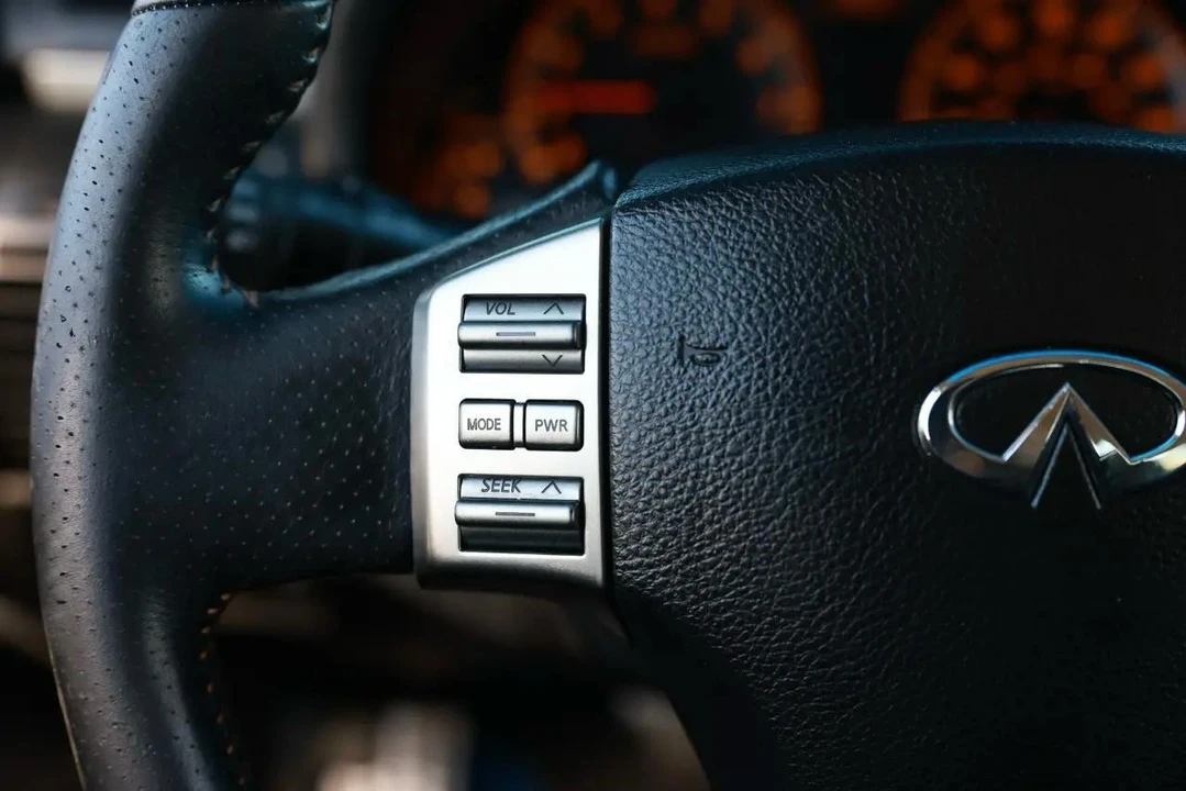 2006 Infiniti G35 3rd Gen - Image 25 of 31