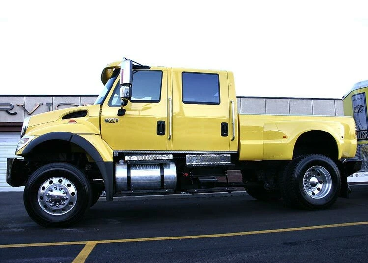2006 International Harvester XT - Image 3 of 3
