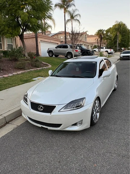 2006 Lexus IS 2nd Gen - Image 4 of 9
