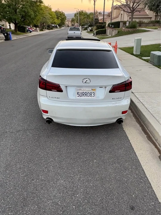 2006 Lexus IS 2nd Gen - Image 2 of 9